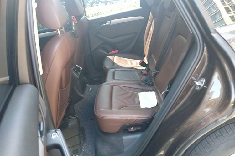 Used Audi Q5 2013 40 TFSI Technology Edition Left Rear Seat