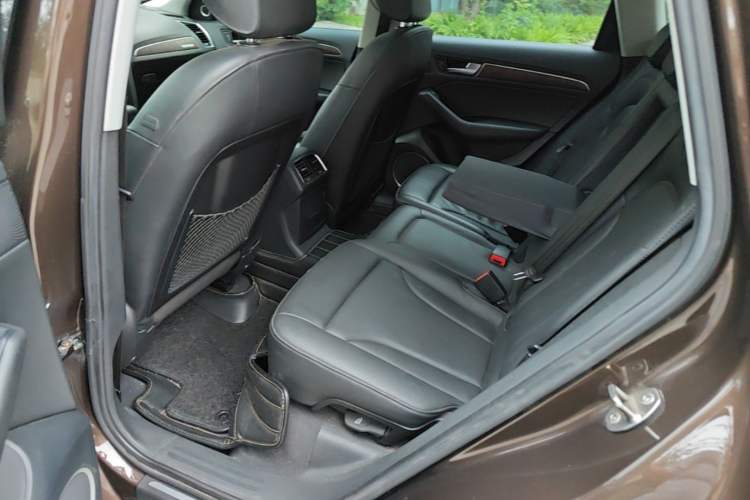 Used Audi Q5 2013 40 TFSI Comfort Edition Left Rear Seat