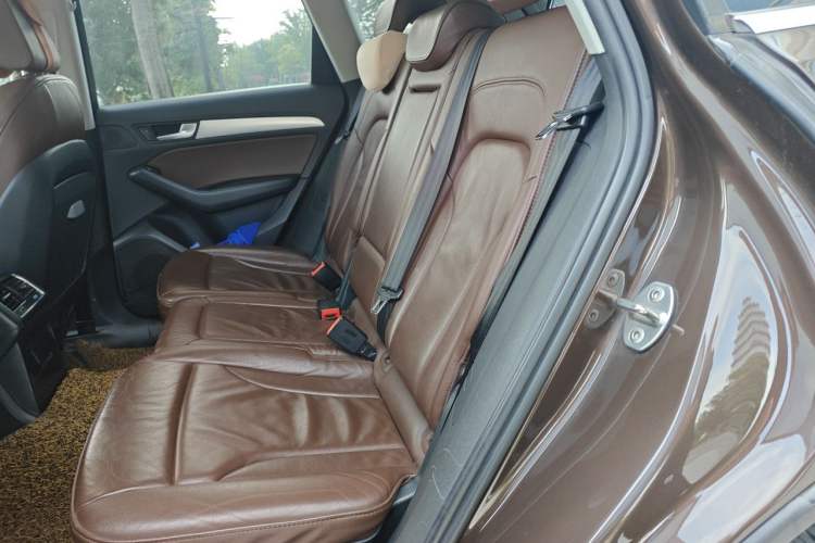 Used Audi Q5 2013 40 TFSI Technology Edition Left Rear Seat