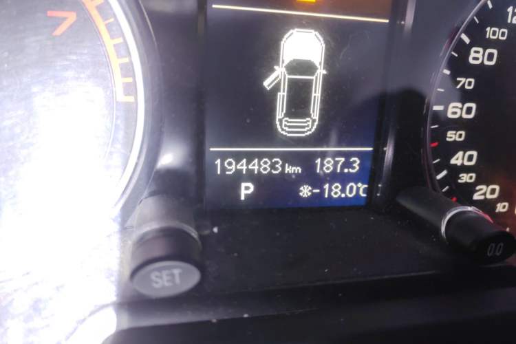 Used Audi Q5 2013 40 TFSI Technology Edition Odometer Close Up