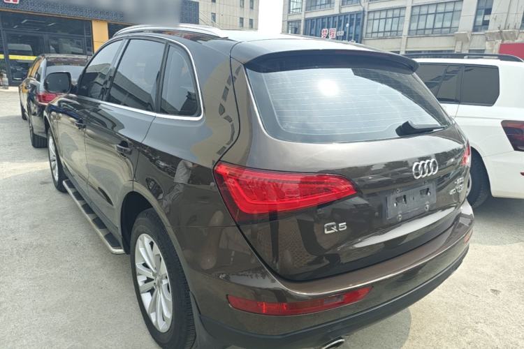 Used Audi Q5 2013 40 TFSI Technology Edition Rear Left 45 Deg