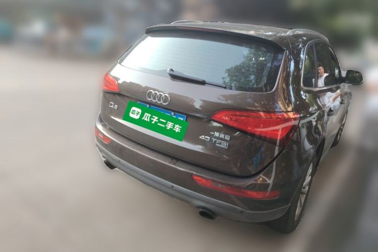 Used Audi Q5 2013 40 TFSI Technology Edition Rear Right 45 Deg