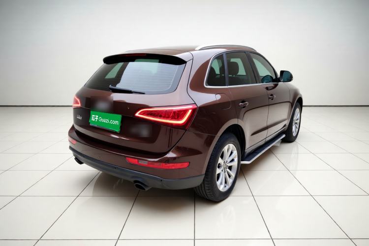 Used Audi Q5 2013 40 TFSI Technology Edition Rear Right 45 Deg