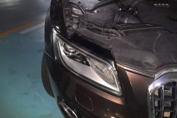 Used Audi Q5 2013 40 TFSI Comfort Edition Right Front Headlight