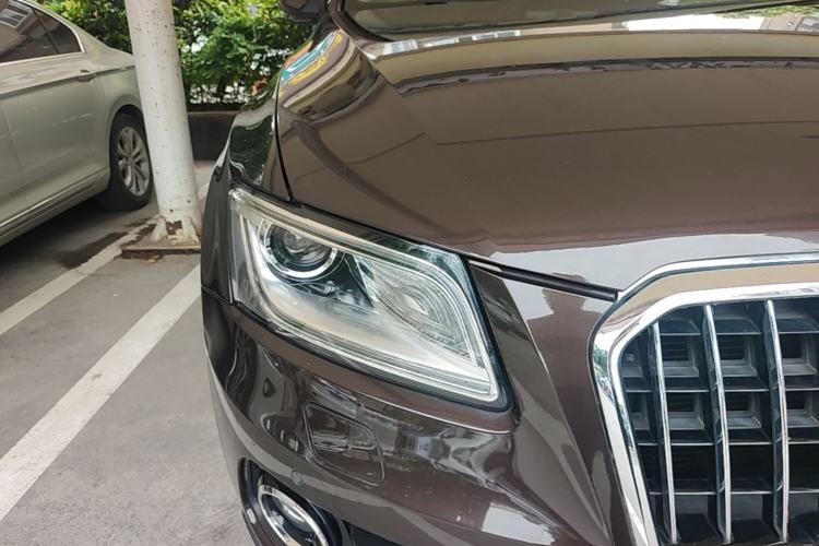 Used Audi Q5 2013 40 TFSI Comfort Edition Right Front Headlight