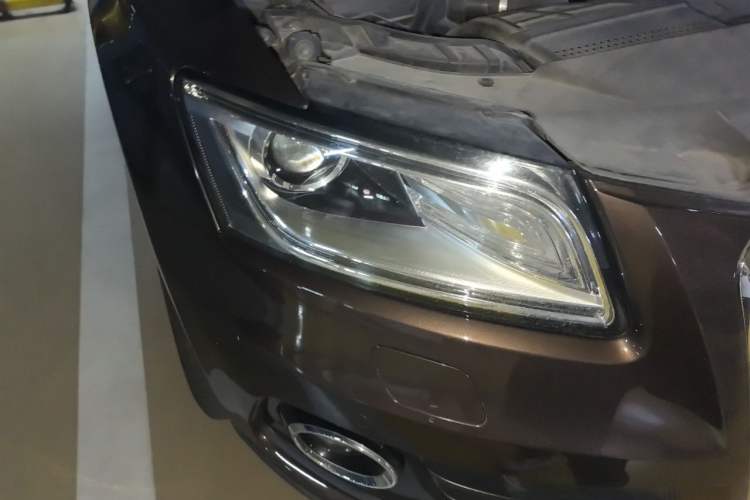 Used Audi Q5 2013 40 TFSI Comfort Edition Right Front Headlight