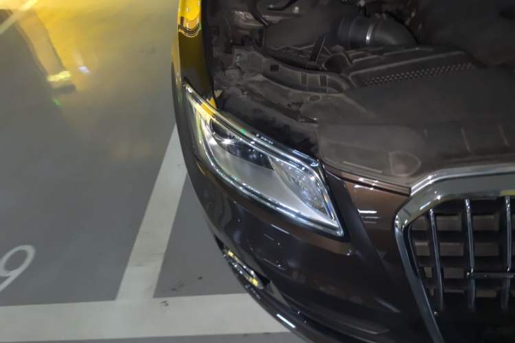 Used Audi Q5 2013 40 TFSI Technology Edition Right Front Headlight