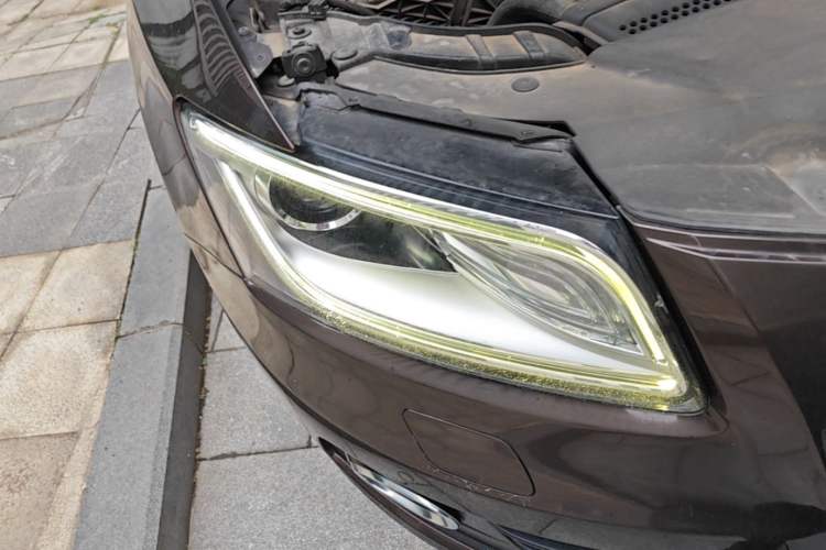 Used Audi Q5 2013 40 TFSI Comfort Edition Right Front Headlight