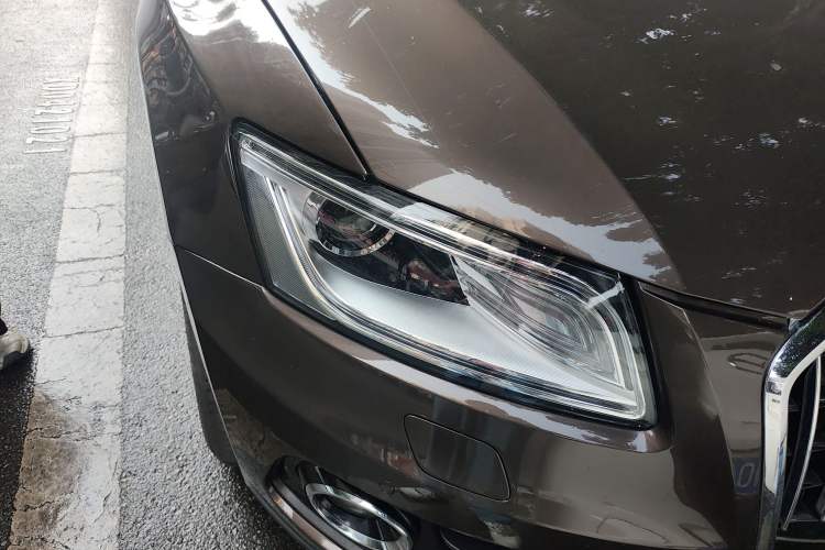 Used Audi Q5 2013 40 TFSI Technology Edition Right Front Headlight
