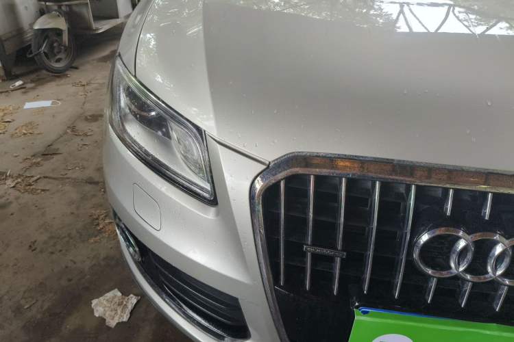 Used Audi Q5 2013 40 TFSI Ambition Right Front Headlight