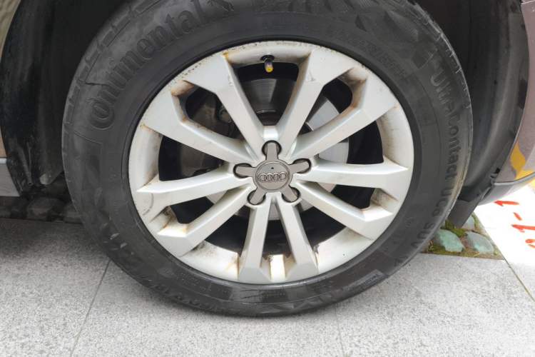 Used Audi Q5 2013 40 TFSI Technology Edition Right Front Wheel Hub