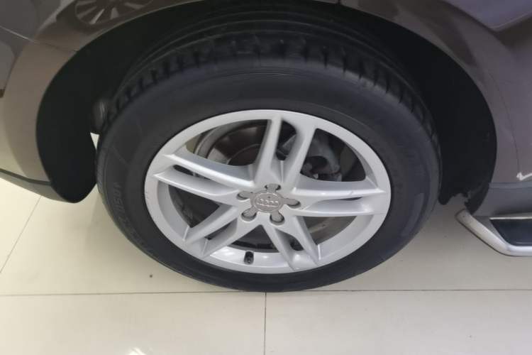 Used Audi Q5 2013 40 TFSI Ambition Right Rear Wheel Hub
