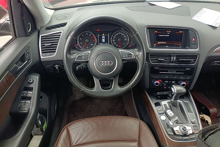Used Audi Q5 2013 40 TFSI Comfort Edition Steering Wheel