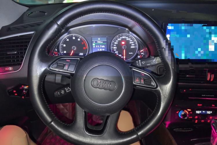 Used Audi Q5 2013 40 TFSI Comfort Edition Steering Wheel