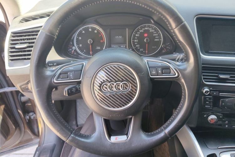 Used Audi Q5 2013 40 TFSI Technology Edition Steering Wheel