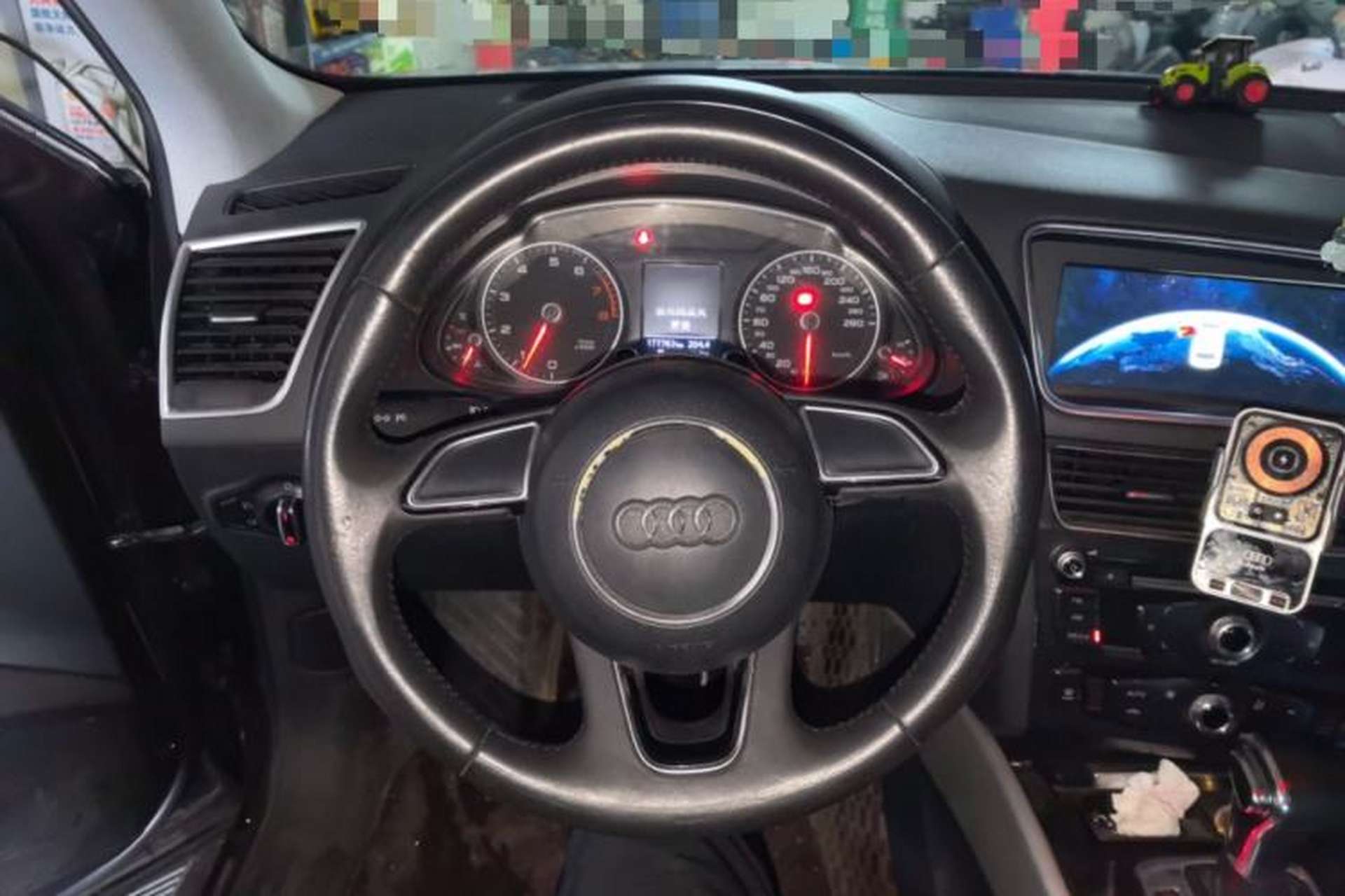 Used Audi Q5 2013 40 TFSI Ambition Steering Wheel