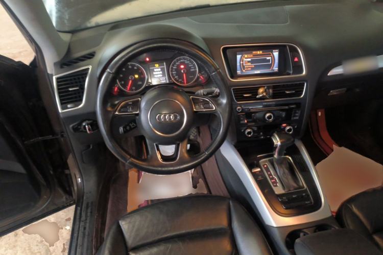 Used Audi Q5 2013 40 TFSI Technology Edition Steering Wheel
