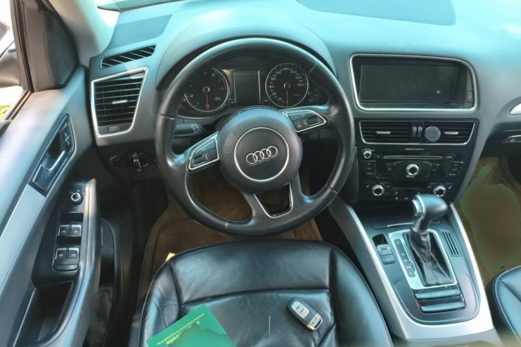Used Audi Q5 2013 40 TFSI Technology Edition Steering Wheel