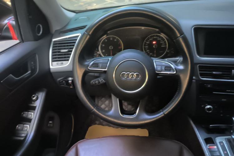 Used Audi Q5 2013 40 TFSI Comfort Edition Steering Wheel