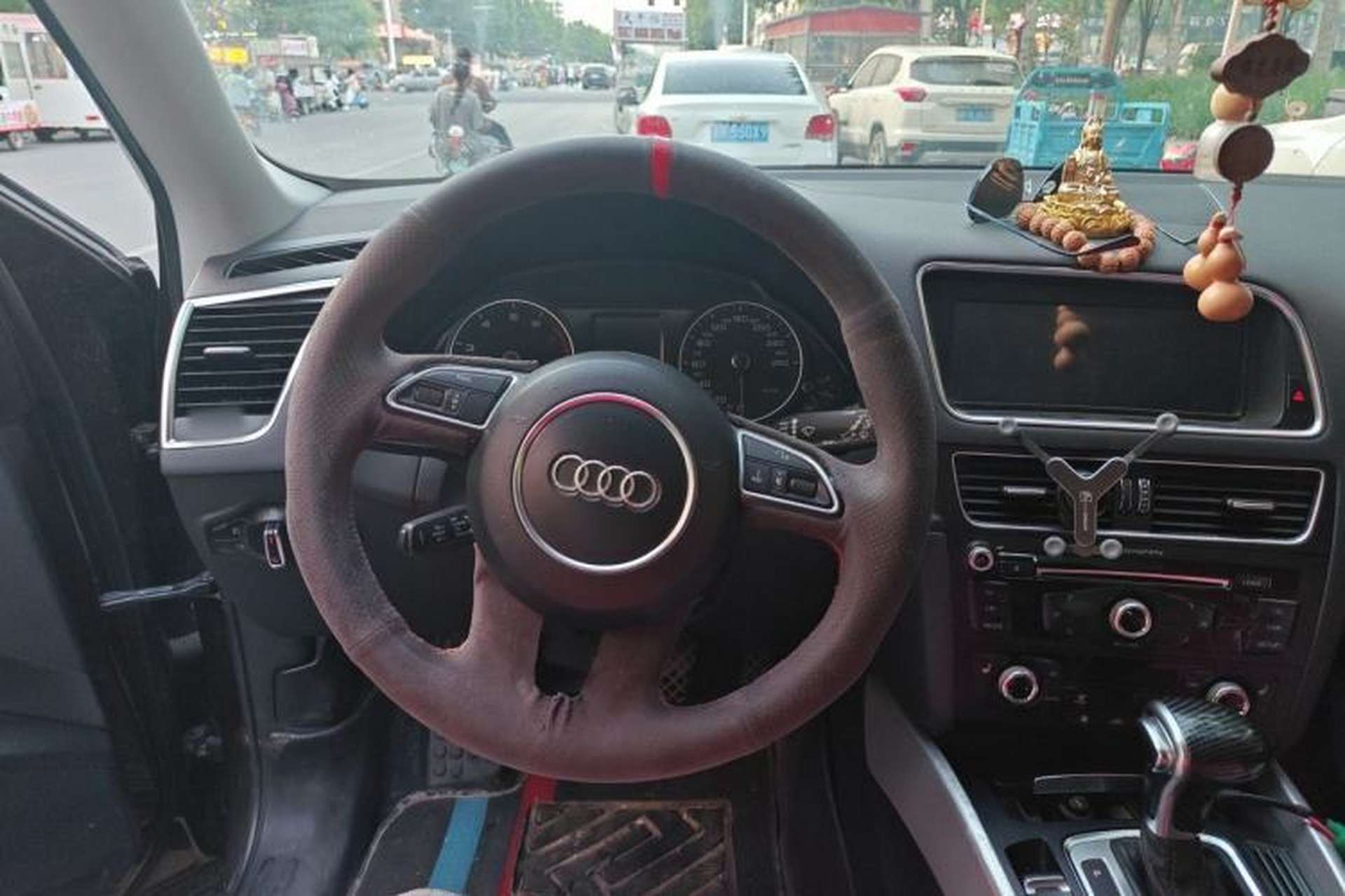 Used Audi Q5 2013 40 TFSI Technology Edition Steering Wheel