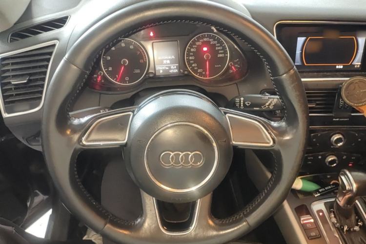 Used Audi Q5 2013 40 TFSI Ambition Steering Wheel