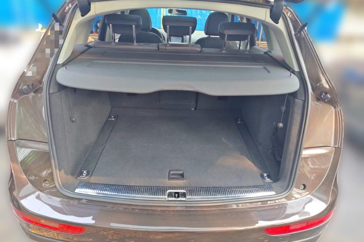 Used Audi Q5 2013 40 TFSI Technology Edition Trunk