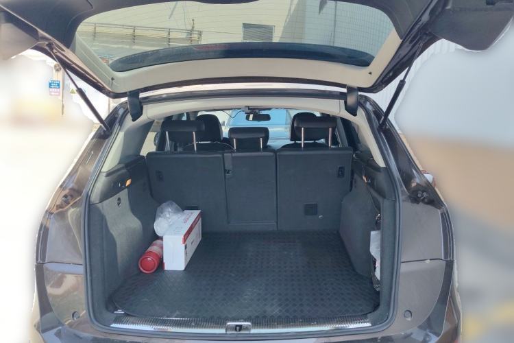 Used Audi Q5 2013 40 TFSI Technology Edition Trunk