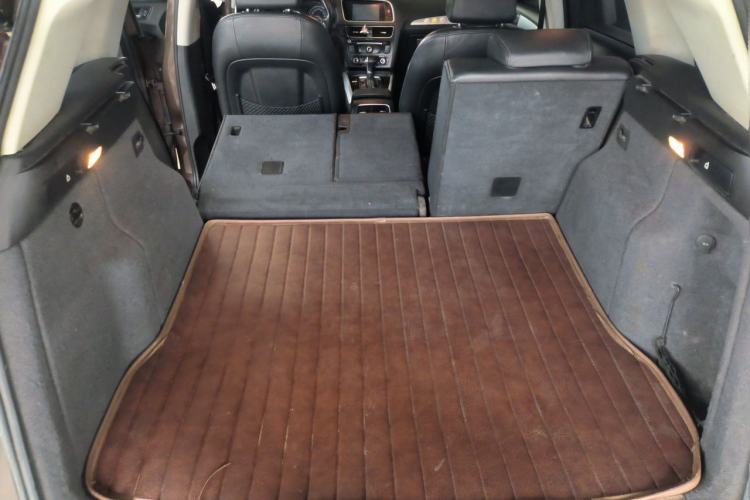 Used Audi Q5 2013 40 TFSI Technology Edition Trunk