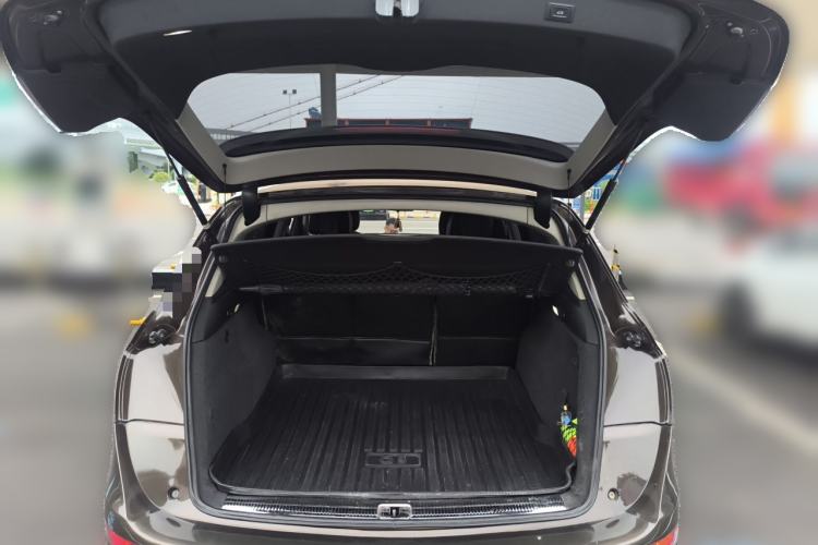 Used Audi Q5 2013 40 TFSI Technology Edition Trunk