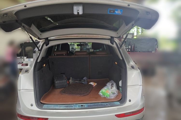 Used Audi Q5 2013 40 TFSI Ambition Trunk
