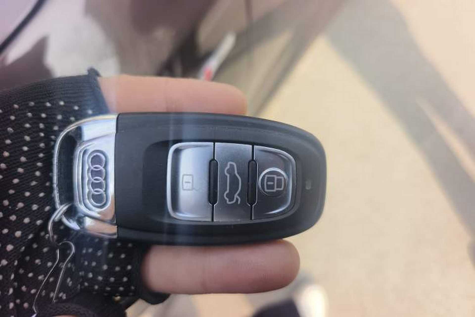 Used Audi Q5 2013 45 TFSI quattro Sport Edition Vehicle Key