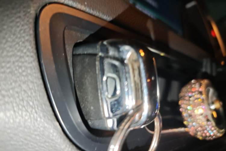 Used Audi Q5 2013 45 TFSI quattro Sport Edition Vehicle Key