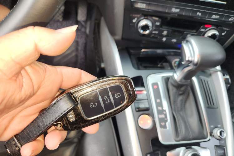 Used Audi Q5 2013 45 TFSI quattro Sport Edition Vehicle Key