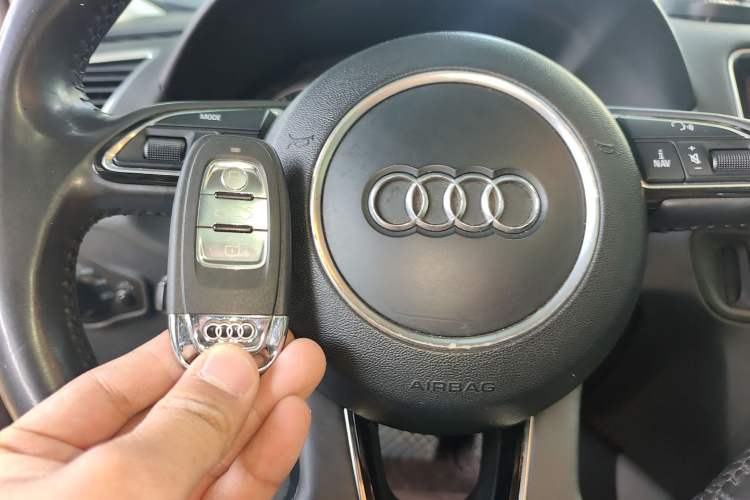 Used Audi Q5 2013 40 TFSI Technology Edition Vehicle Key