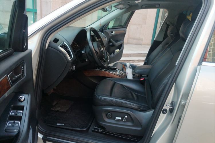 Used Audi Q5 2013 40 TFSI Comfort Edition Driver Seat