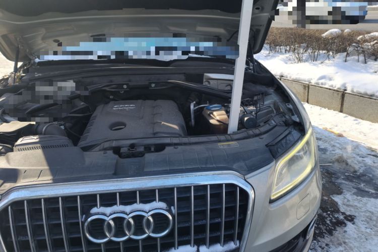 Used Audi Q5 2013 40 TFSI Comfort Edition Engine Bay Left