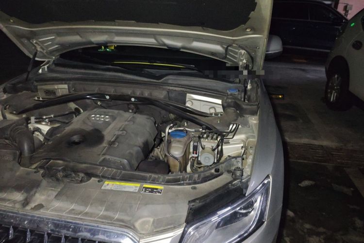 Used Audi Q5 2013 40 TFSI Comfort Edition Engine Bay Left