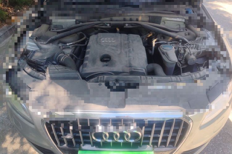 Used Audi Q5 2013 40 TFSI Technology Edition Engine Bay