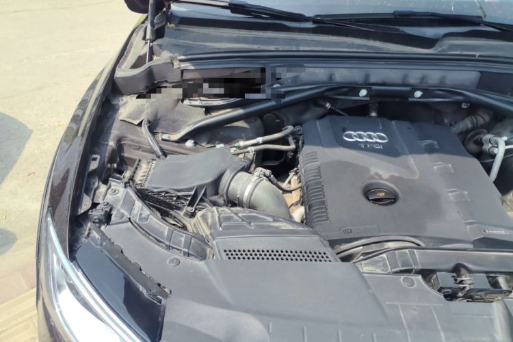 Used Audi Q5 2013 40 TFSI Comfort Edition Engine Bay Right