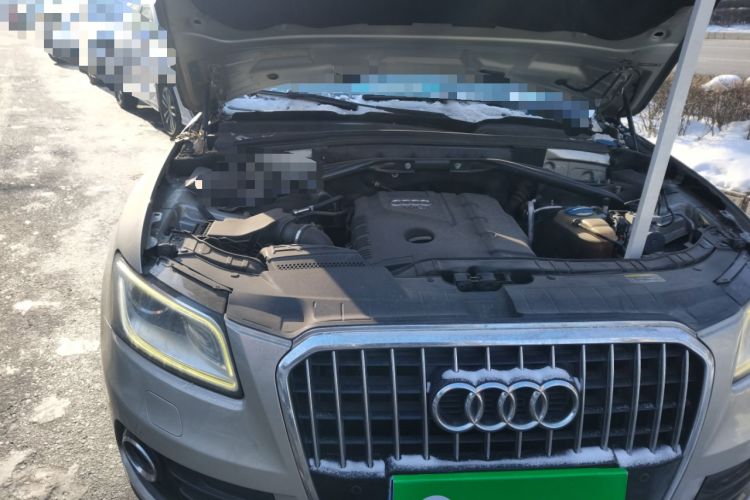 Used Audi Q5 2013 40 TFSI Comfort Edition Engine Bay Right