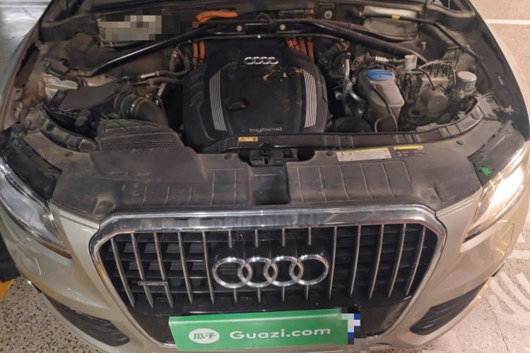 Used Audi Q5 2013 40 TFSI hybrid Engine Bay