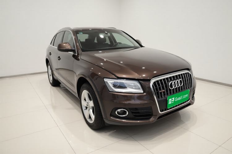 Used Audi Q5 2013 40 TFSI Comfort Edition Front Right 45 Deg