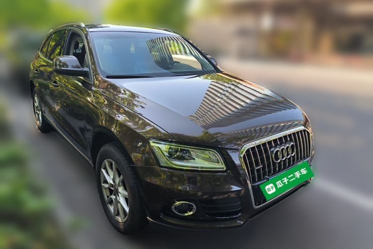 Used Audi Q5 2013 40 TFSI Ambition Front Right 45 Deg