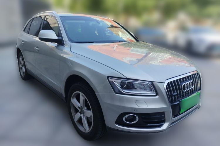 Used Audi Q5 2013 40 TFSI Comfort Edition Front Right 45 Deg