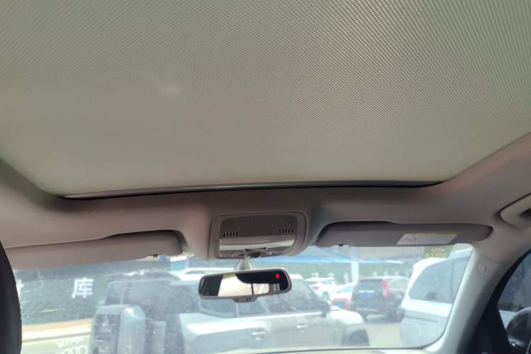 Used Audi Q5 2013 40 TFSI Comfort Edition Headliner