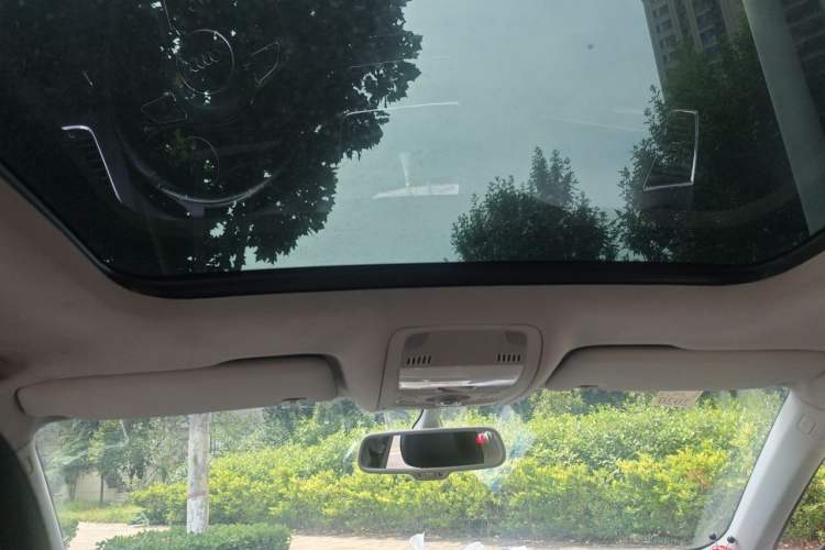 Used Audi Q5 2013 40 TFSI Comfort Edition Headliner