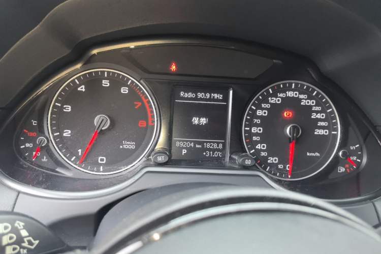 Used Audi Q5 2013 40 TFSI Technology Edition Instrument Cluster