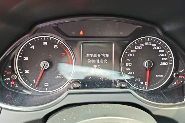 Used Audi Q5 2013 40 TFSI Ambition Instrument Cluster