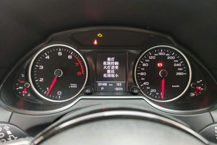 Used Audi Q5 2013 40 TFSI Luxury Model Instrument Cluster