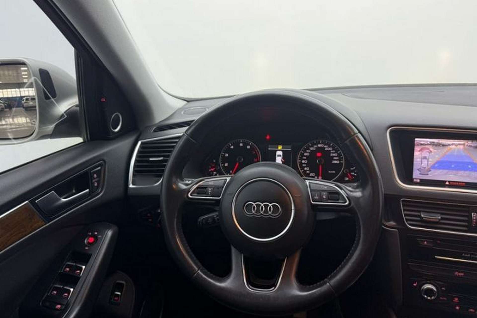 Used Audi Q5 2013 40 TFSI Comfort Edition Interior 2